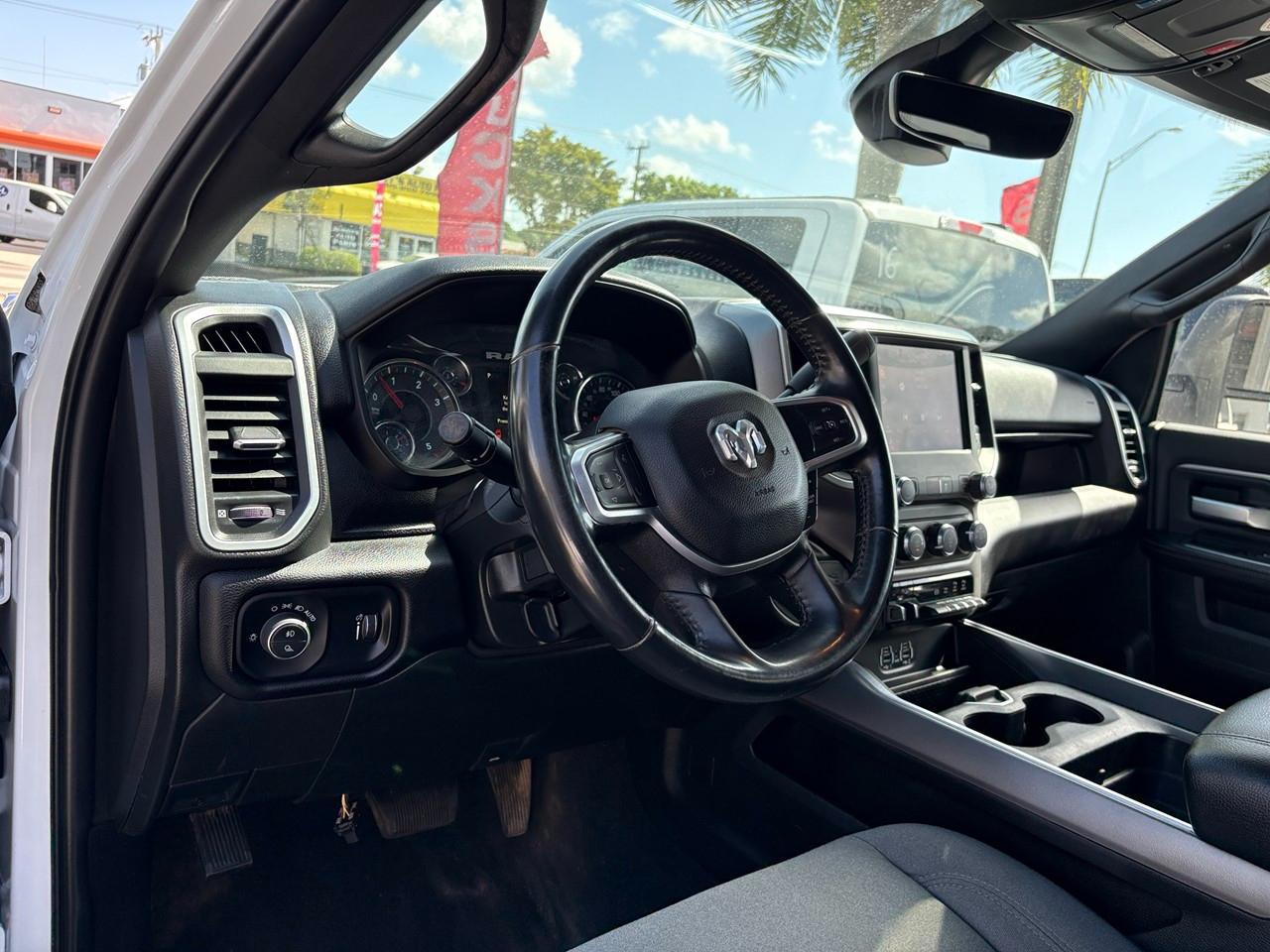 RAM 2500 Tradesman Crew Cab SWB 4WD 2024