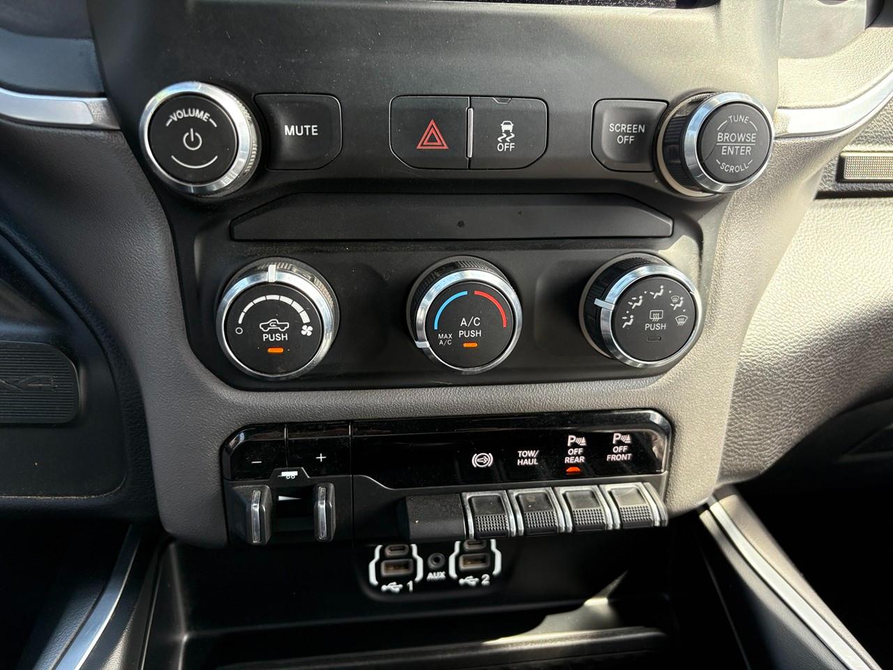 RAM 2500 Tradesman Crew Cab SWB 4WD 2024
