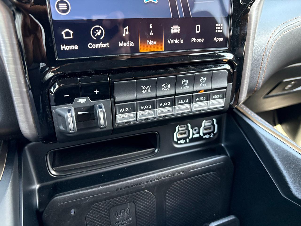 RAM 3500 Longhorn Crew Cab LWB 4WD DRW 2024