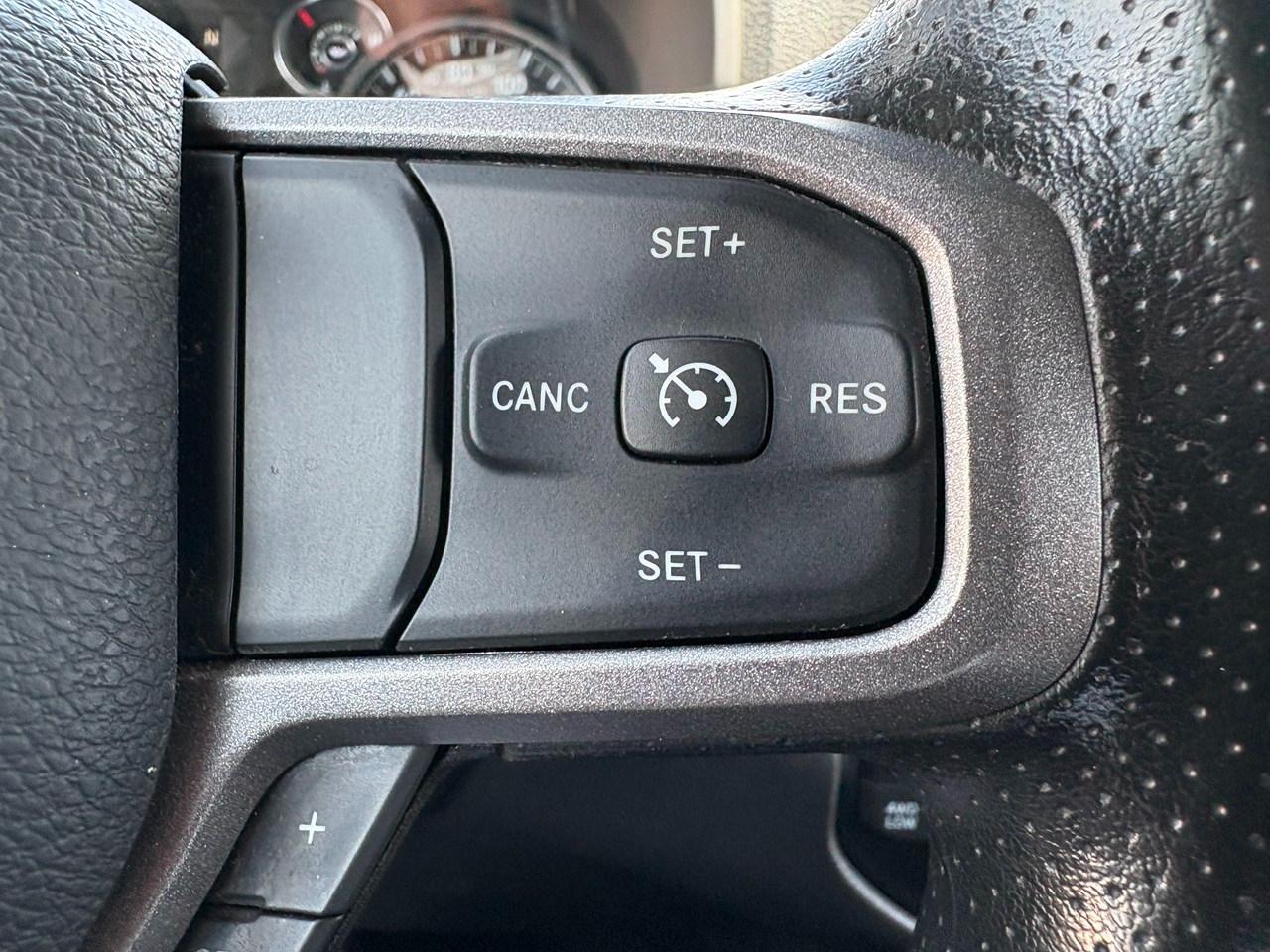 RAM 3500 Tradesman Crew Cab 4WD DRW 2024