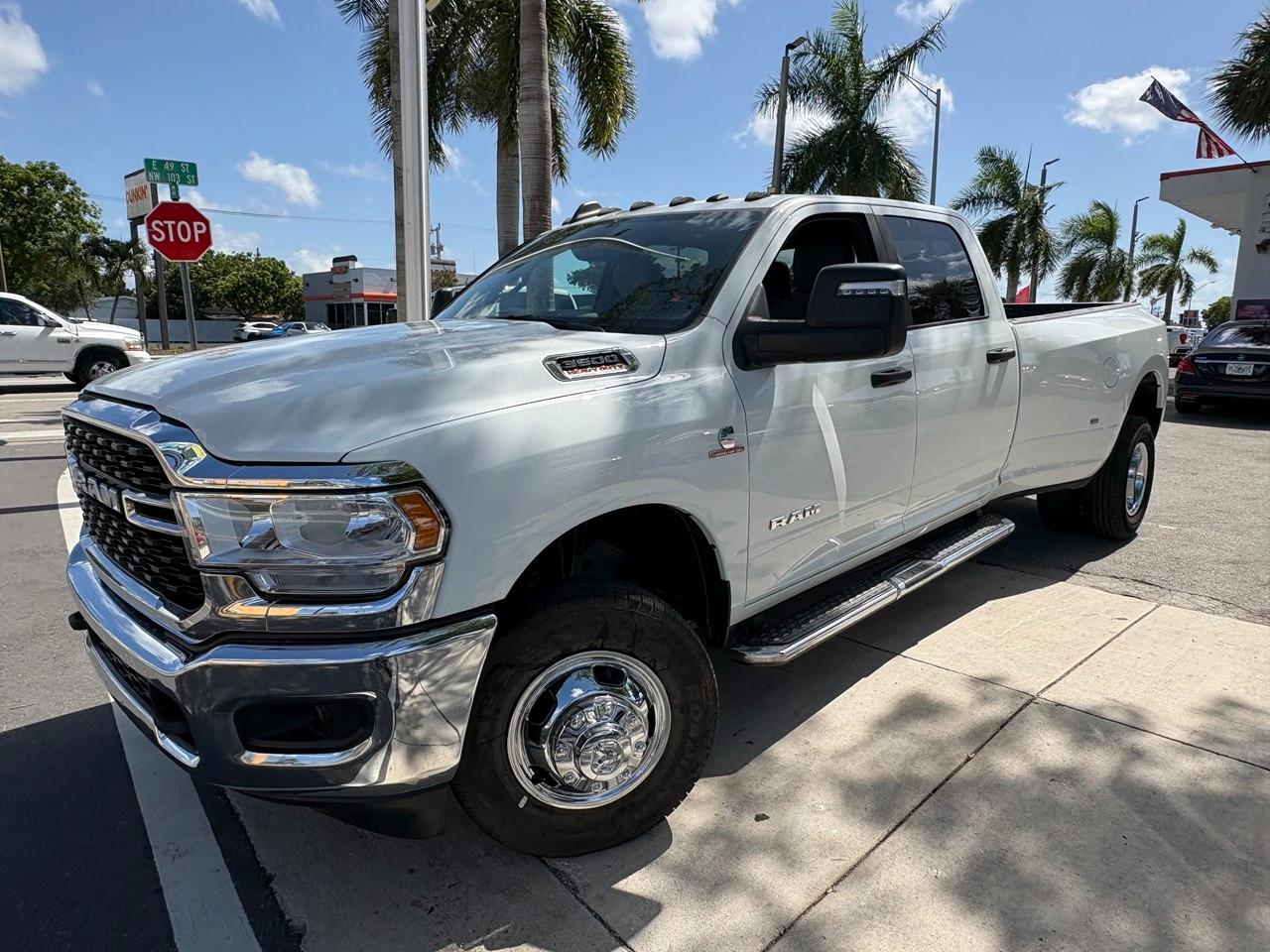 RAM 3500 Big Horn Crew Cab LWB 4WD DRW 2024