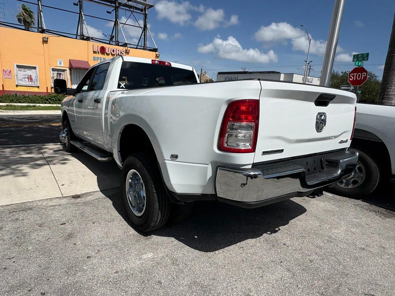RAM 3500 Big Horn Crew Cab LWB 4WD DRW 2024