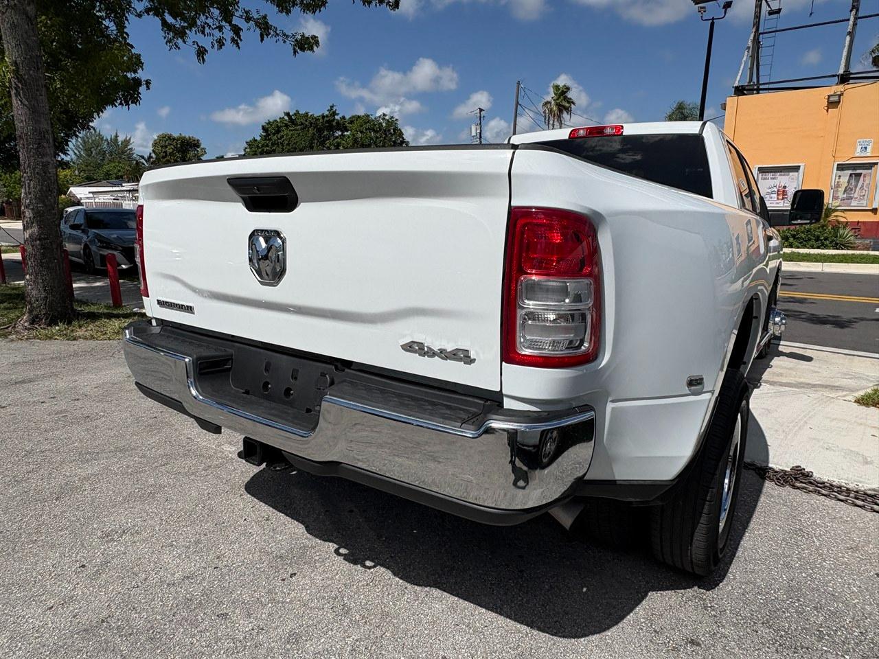 RAM 3500 Big Horn Crew Cab LWB 4WD DRW 2024