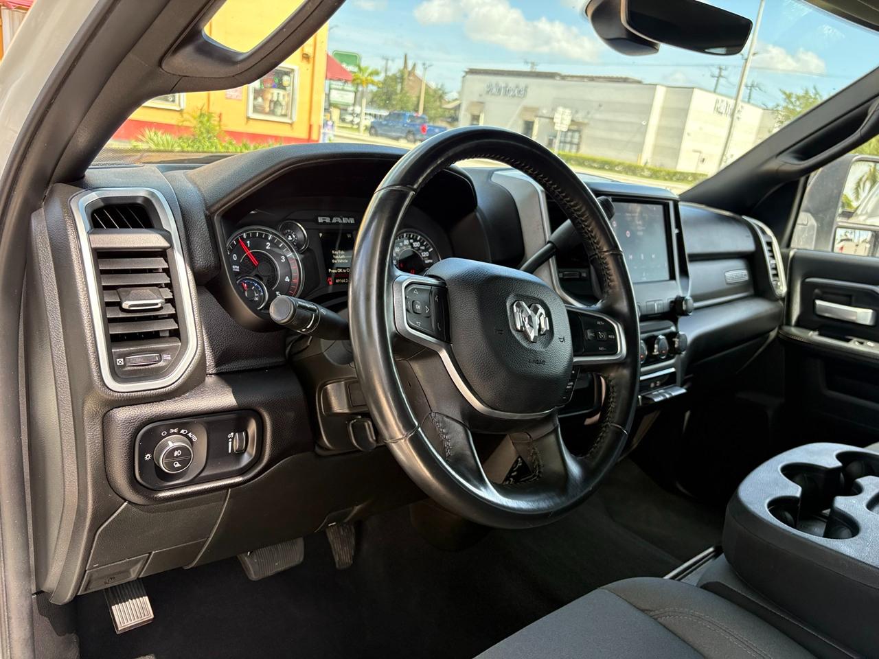 RAM 3500 Big Horn Crew Cab LWB 4WD DRW 2024