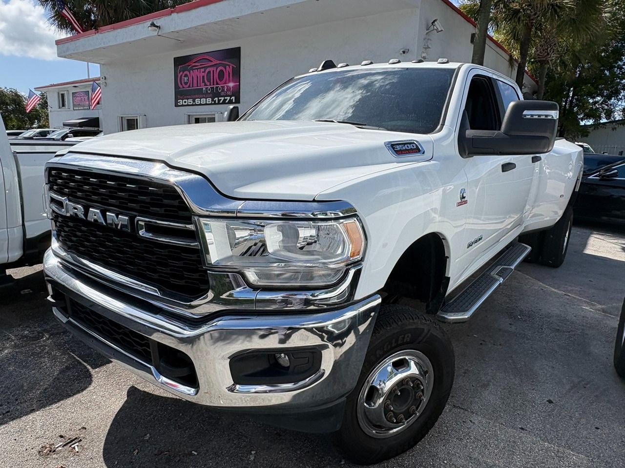 RAM 3500 Big Horn Crew Cab LWB 4WD DRW 2024