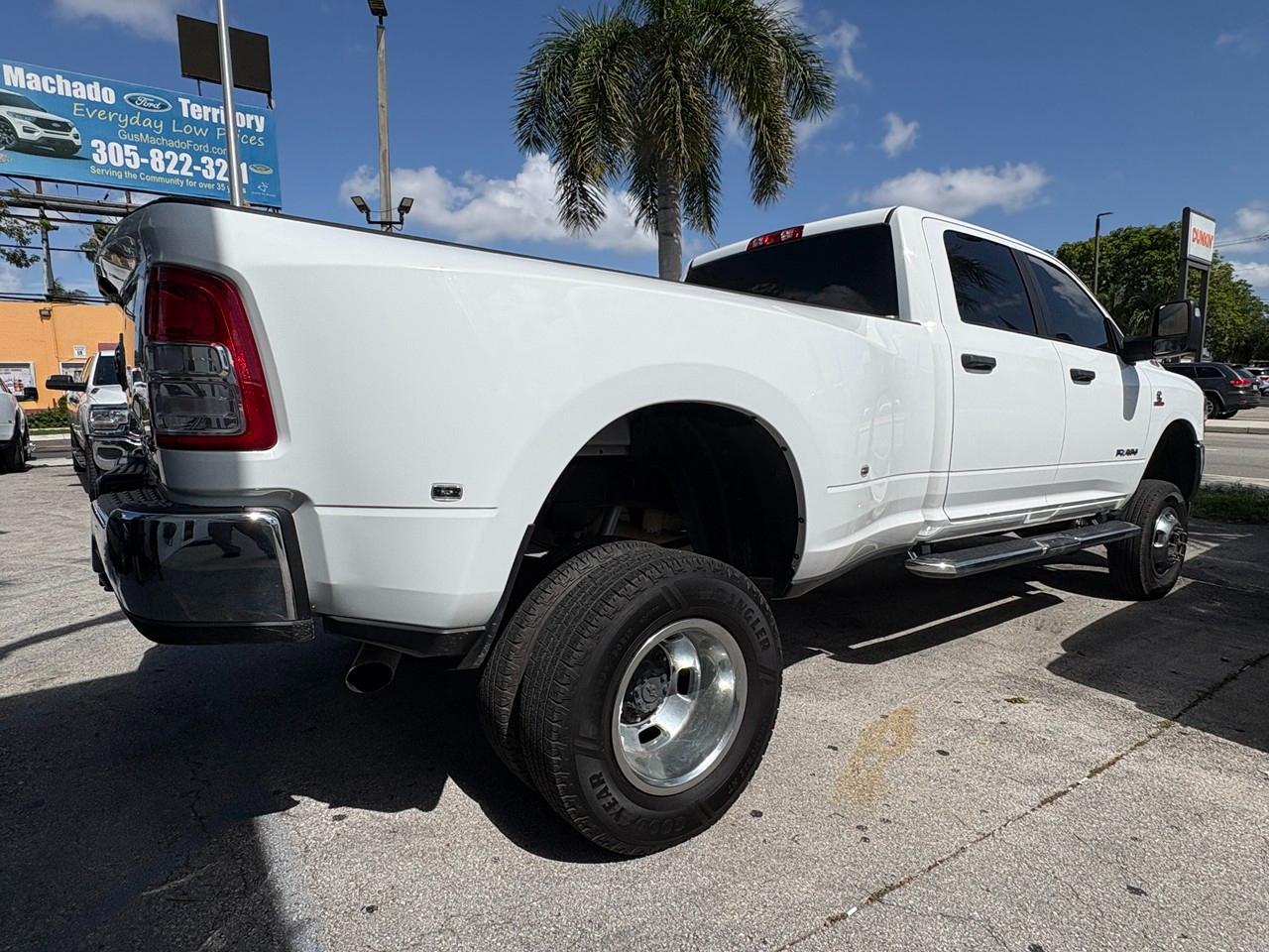 RAM 3500 Big Horn Crew Cab LWB 4WD DRW 2024