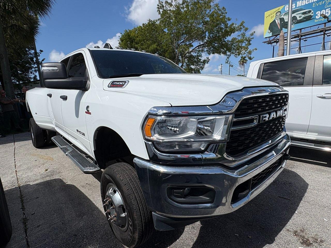 RAM 3500 Big Horn Crew Cab LWB 4WD DRW 2024