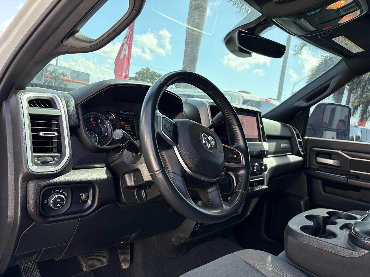 RAM 3500 Big Horn Crew Cab LWB 4WD DRW 2024