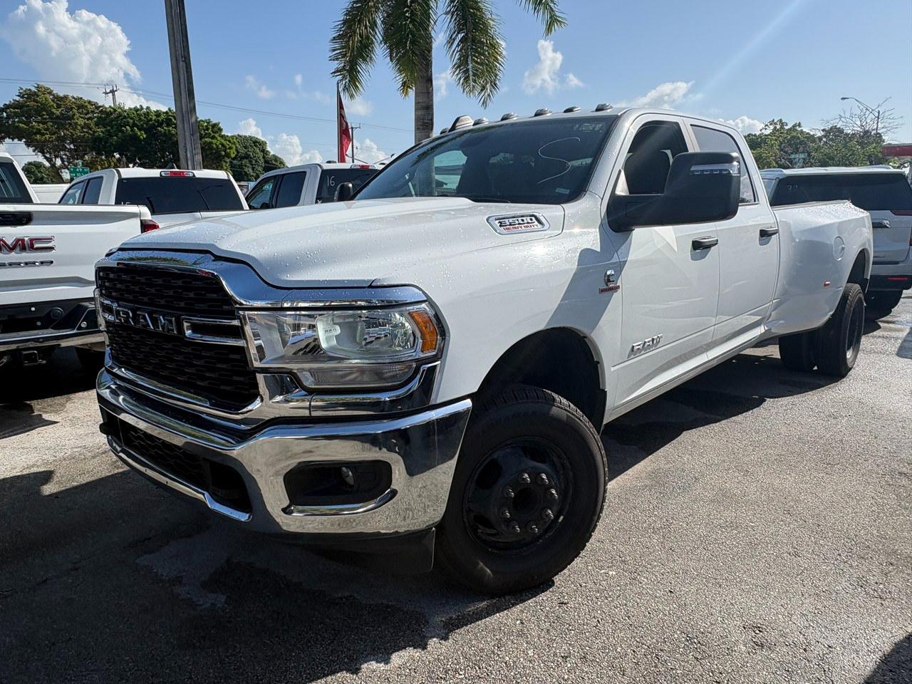 RAM 3500 Big Horn Crew Cab LWB 4WD DRW 2024