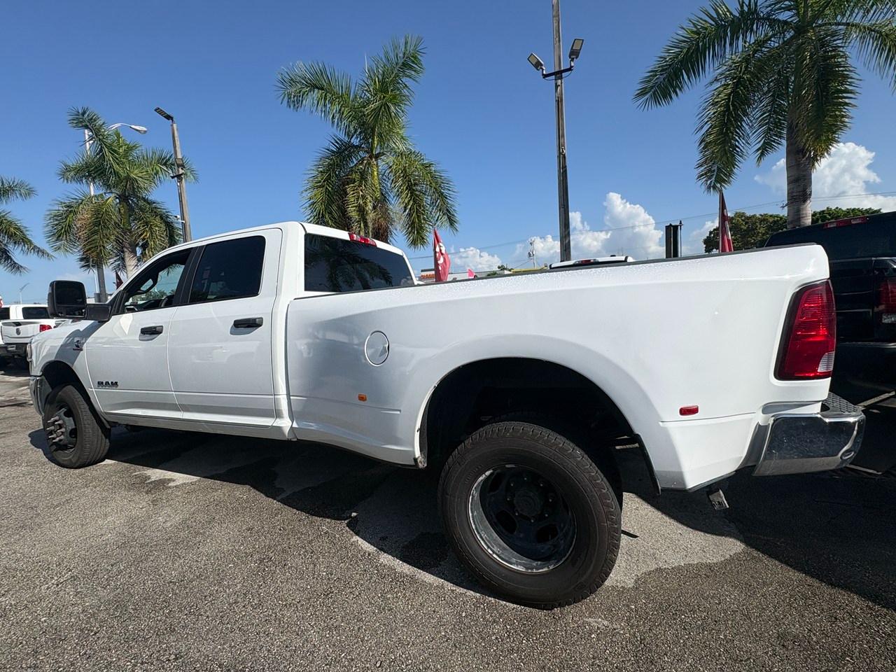 RAM 3500 Big Horn Crew Cab LWB 4WD DRW 2024
