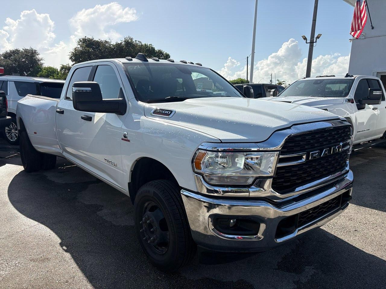 RAM 3500 Big Horn Crew Cab LWB 4WD DRW 2024