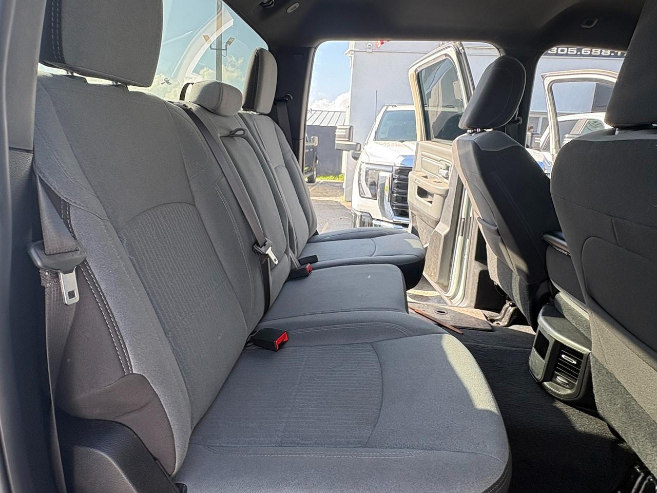 RAM 3500 Big Horn Crew Cab LWB 4WD DRW 2024