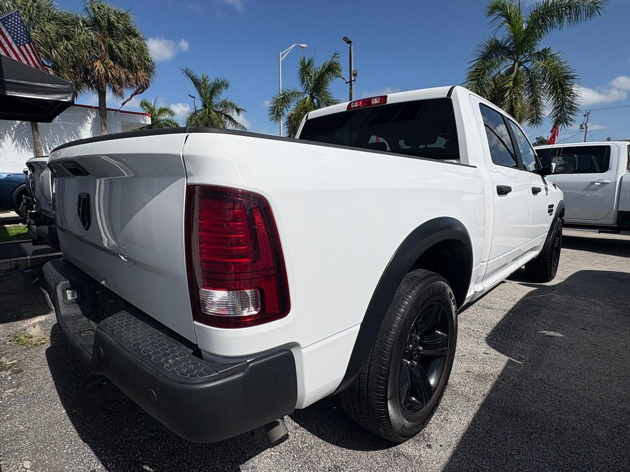 RAM 1500 Classic Tradesman Crew Cab SWB 2WD 2024