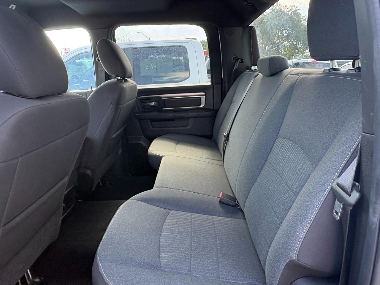 RAM 1500 Classic Tradesman Crew Cab SWB 2WD 2024