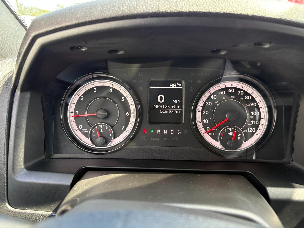 RAM 1500 Classic Tradesman Crew Cab SWB 2WD 2024