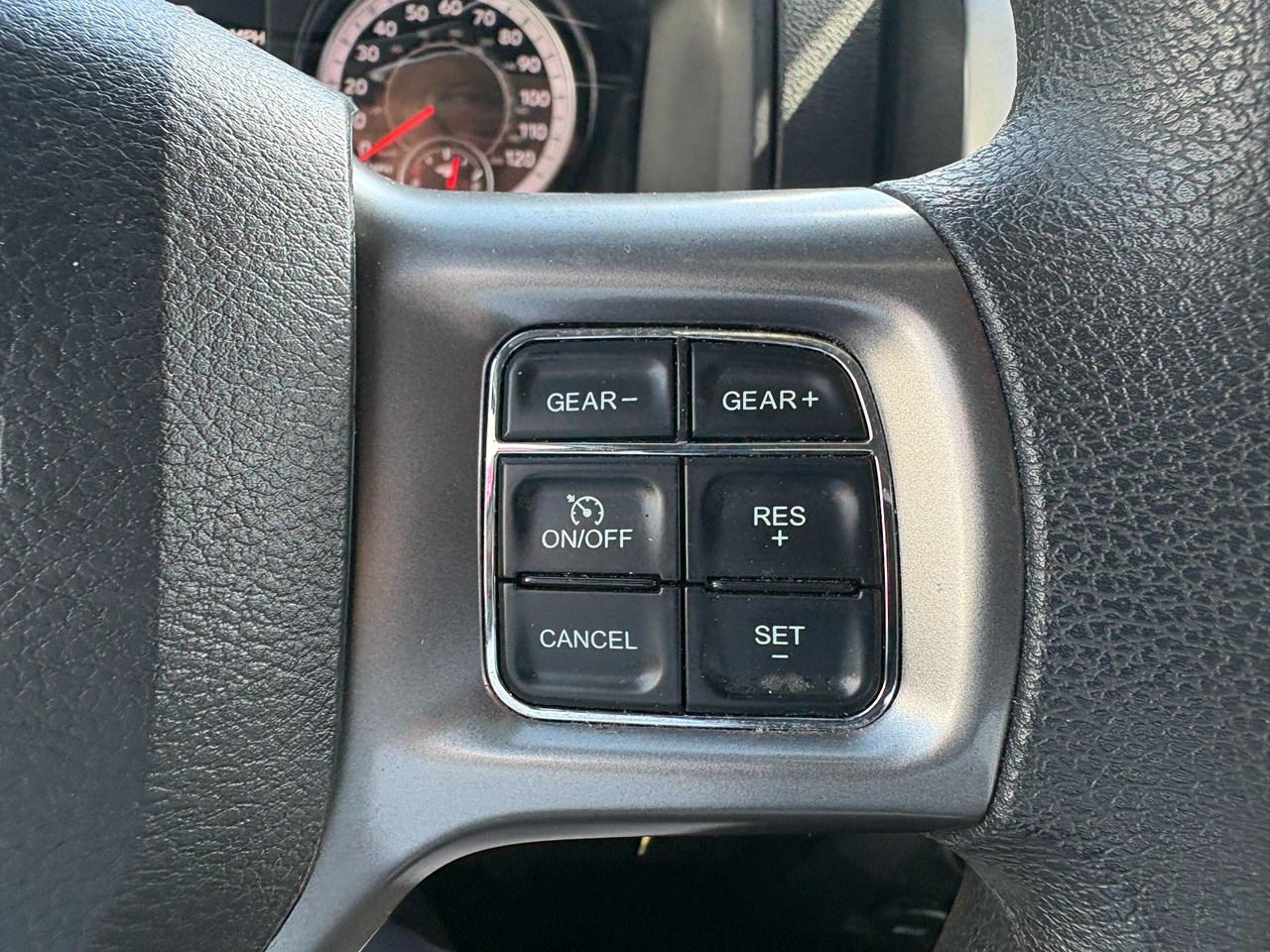 RAM 1500 Classic Tradesman Crew Cab SWB 2WD 2024