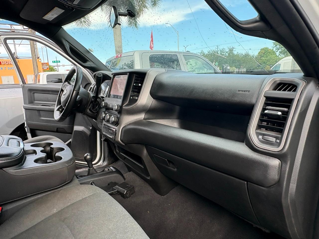RAM 3500 Tradesman Crew Cab 4WD DRW 2024