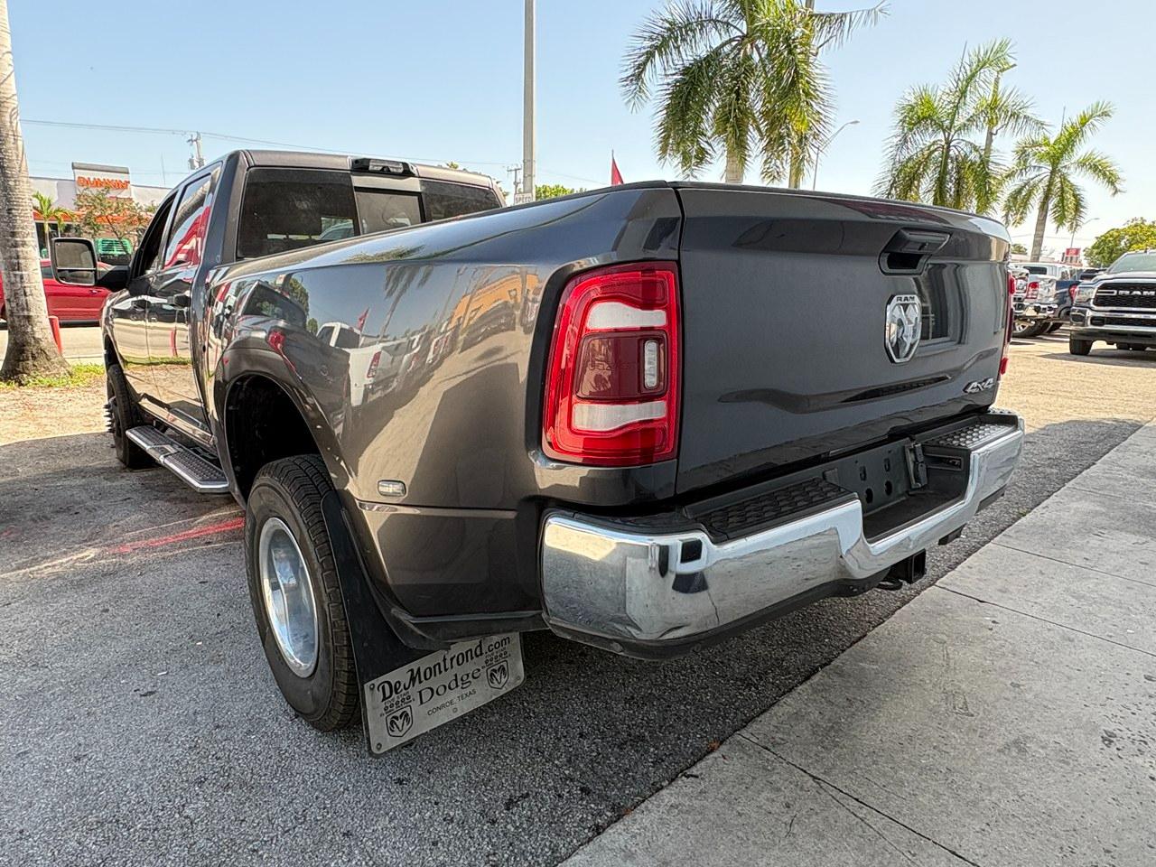 RAM 3500 Tradesman Crew Cab 4WD DRW 2024