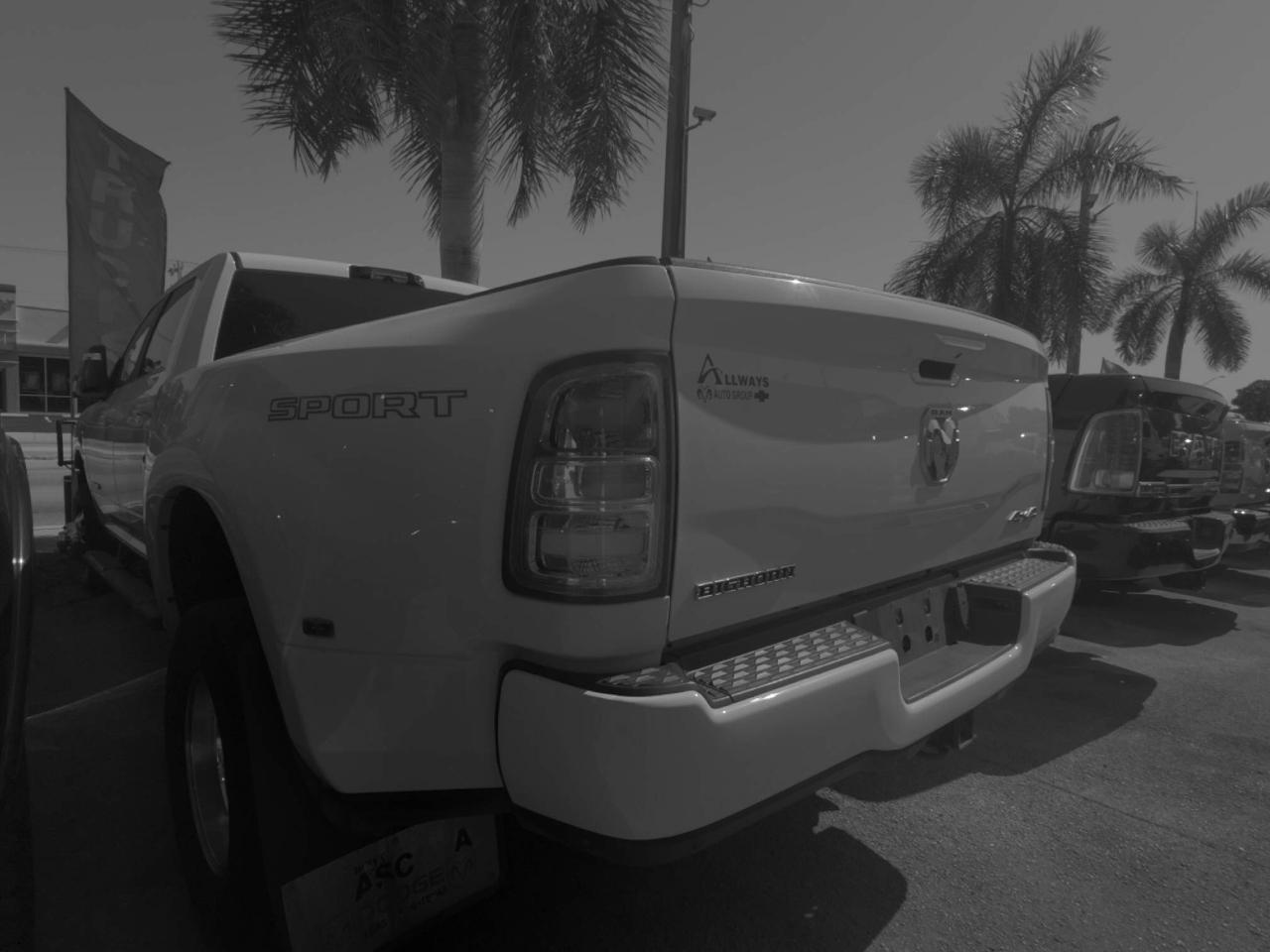 RAM 3500 Big Horn Crew Cab LWB 4WD DRW 2023
