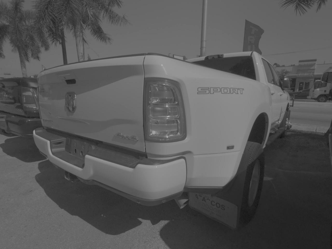 RAM 3500 Big Horn Crew Cab LWB 4WD DRW 2023