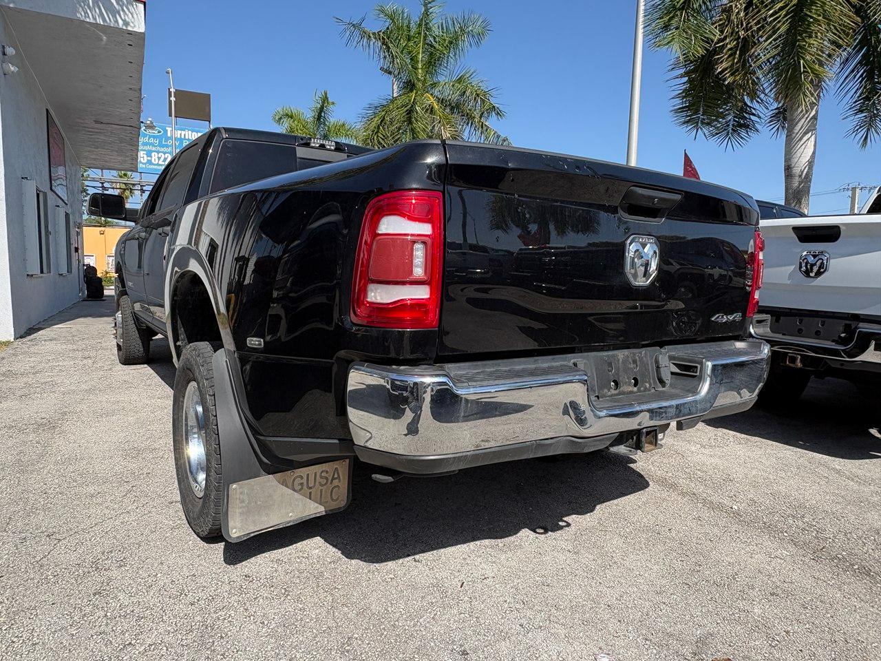 RAM 3500 Tradesman Crew Cab 4WD DRW 2024