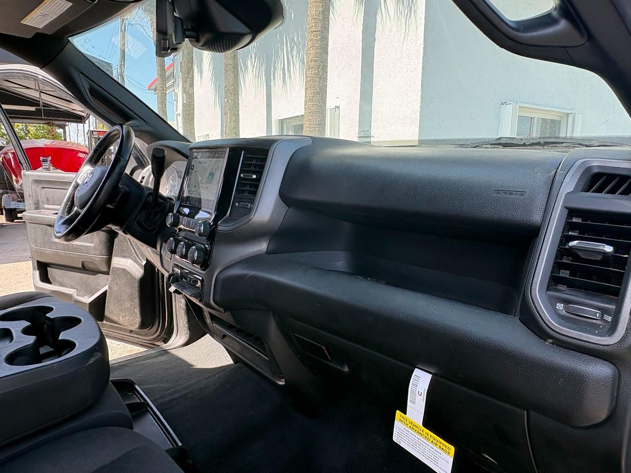 RAM 3500 Tradesman Crew Cab 4WD DRW 2022