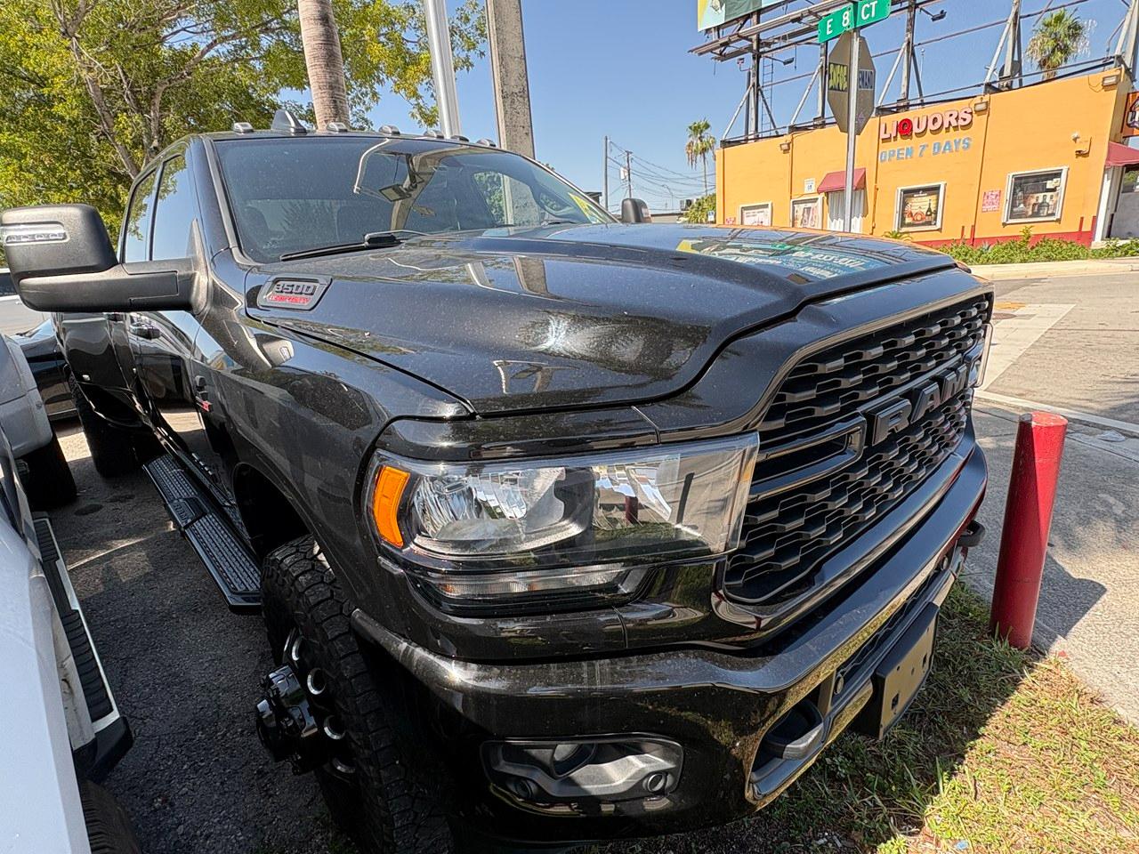 RAM 3500 Big Horn Crew Cab LWB 4WD DRW 2024