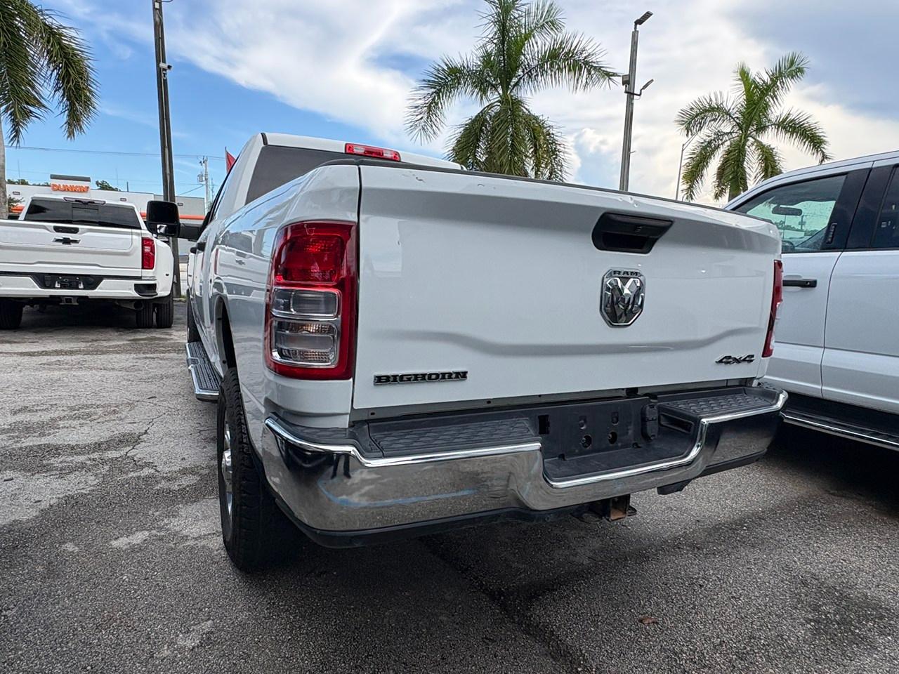 RAM 2500 Tradesman Crew Cab SWB 4WD 2024