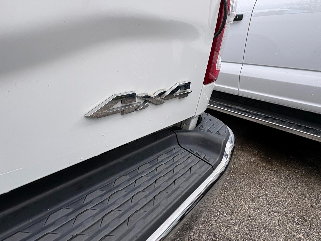 RAM 2500 Tradesman Crew Cab SWB 4WD 2024