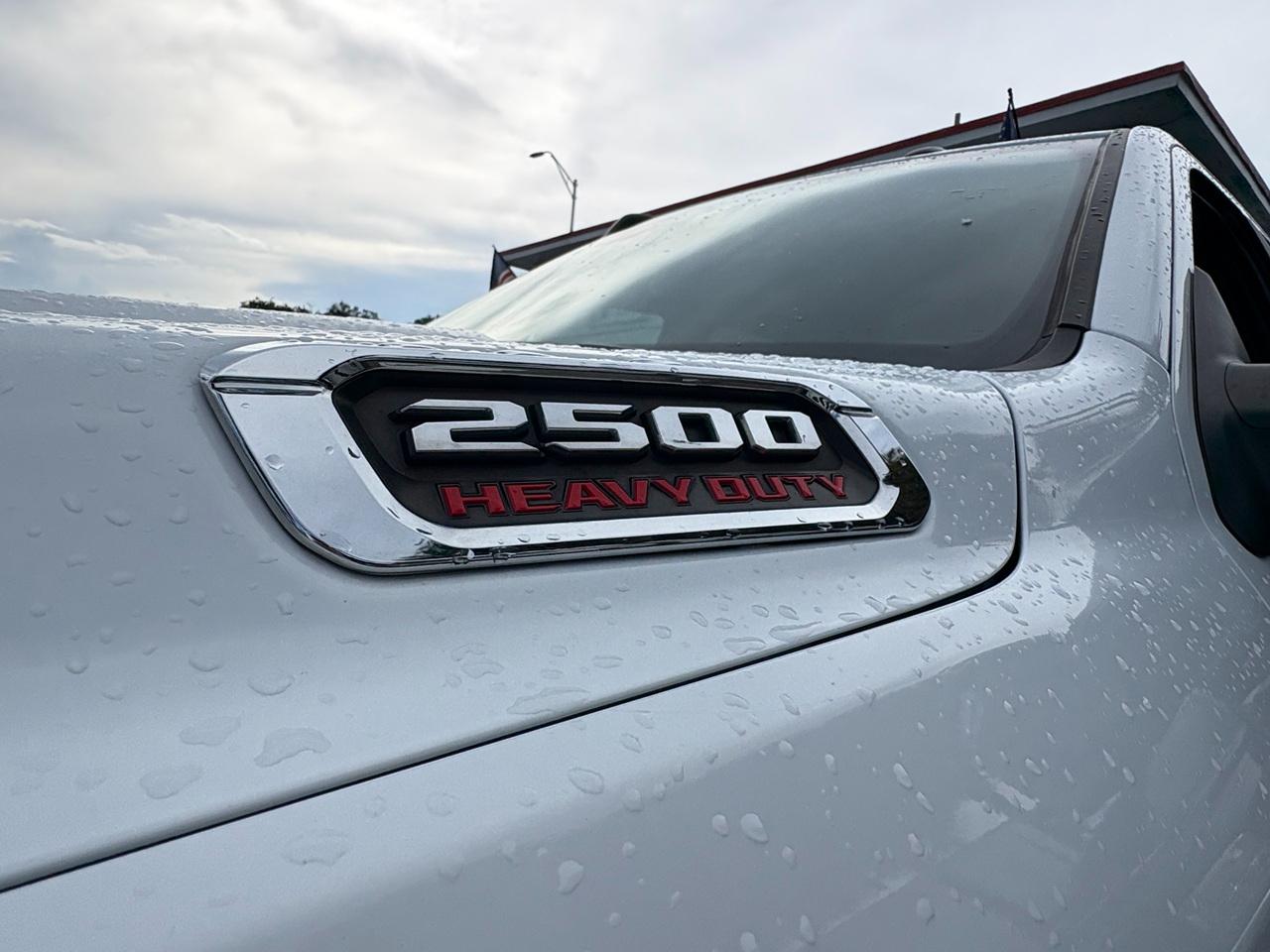 RAM 2500 Tradesman Crew Cab SWB 4WD 2024