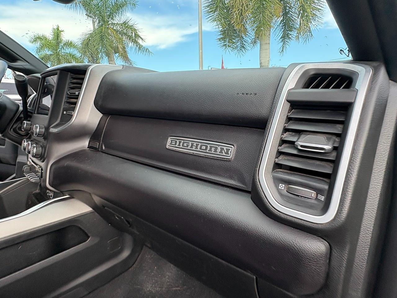 RAM 2500 Tradesman Crew Cab SWB 4WD 2024