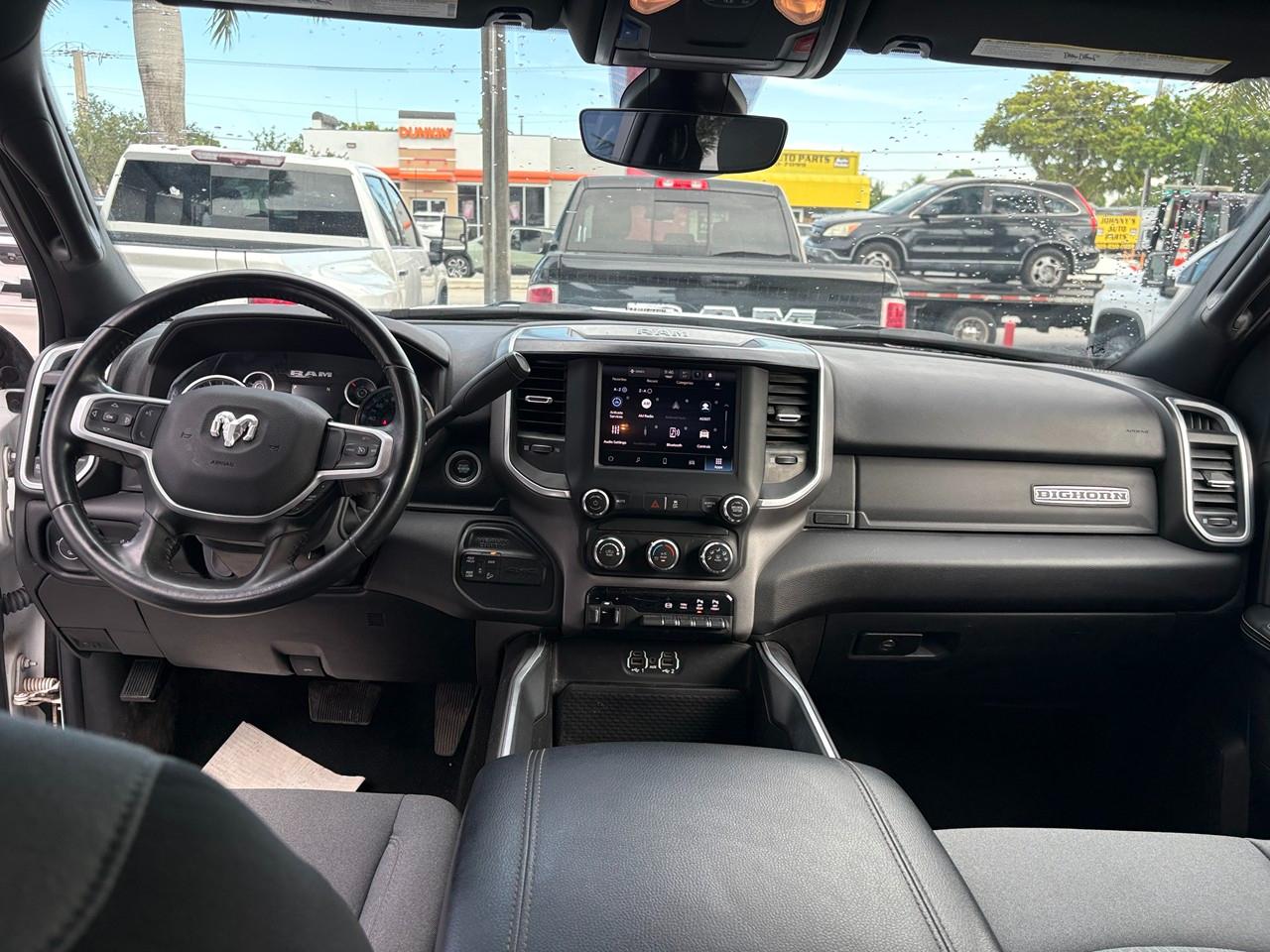 RAM 2500 Tradesman Crew Cab SWB 4WD 2024
