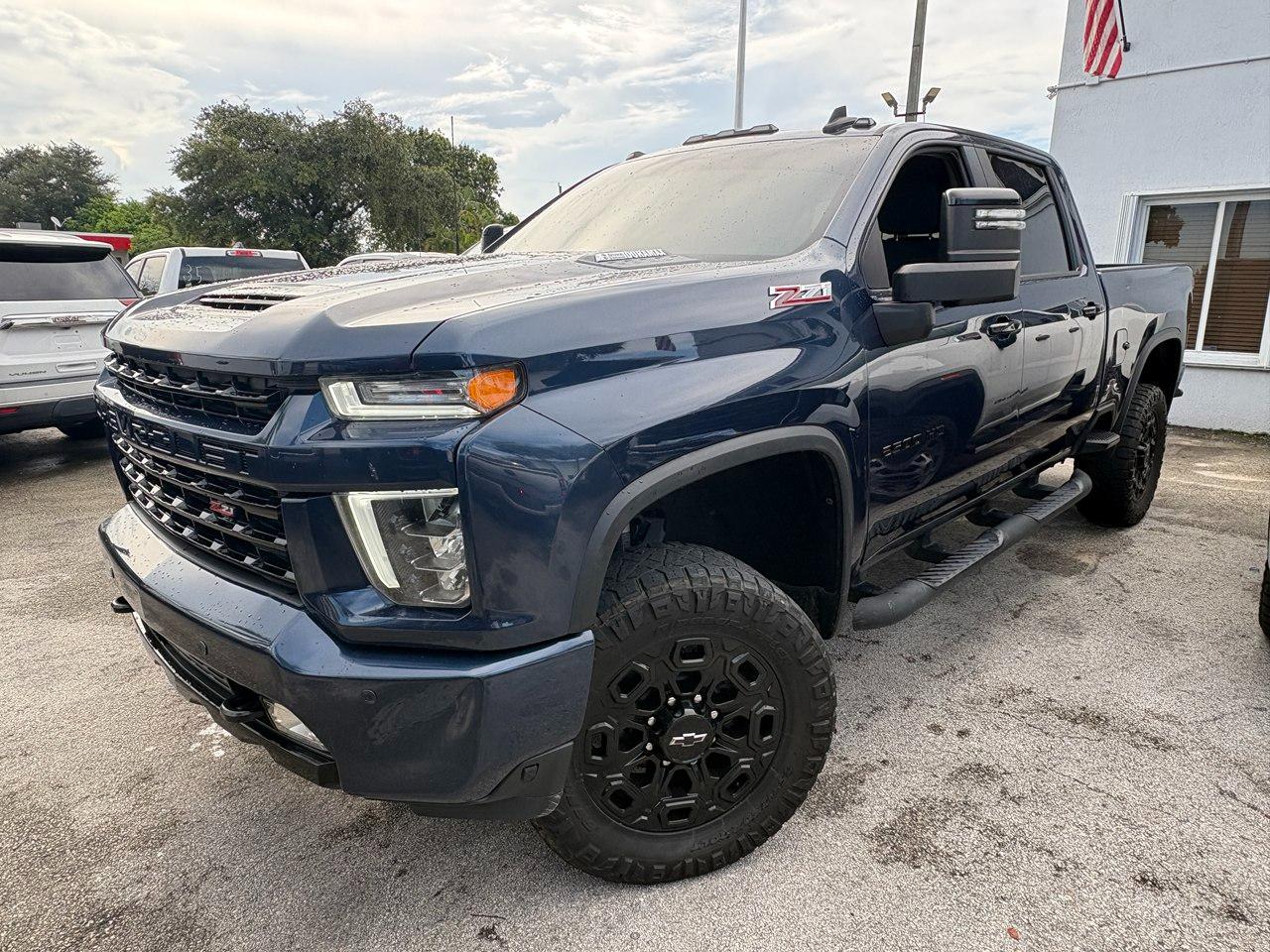Chevrolet Silverado 2500HD LT Crew Cab Short Box 4WD 2022