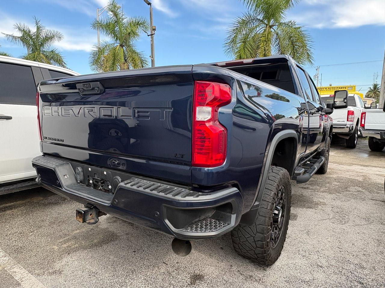 Chevrolet Silverado 2500HD LT Crew Cab Short Box 4WD 2022