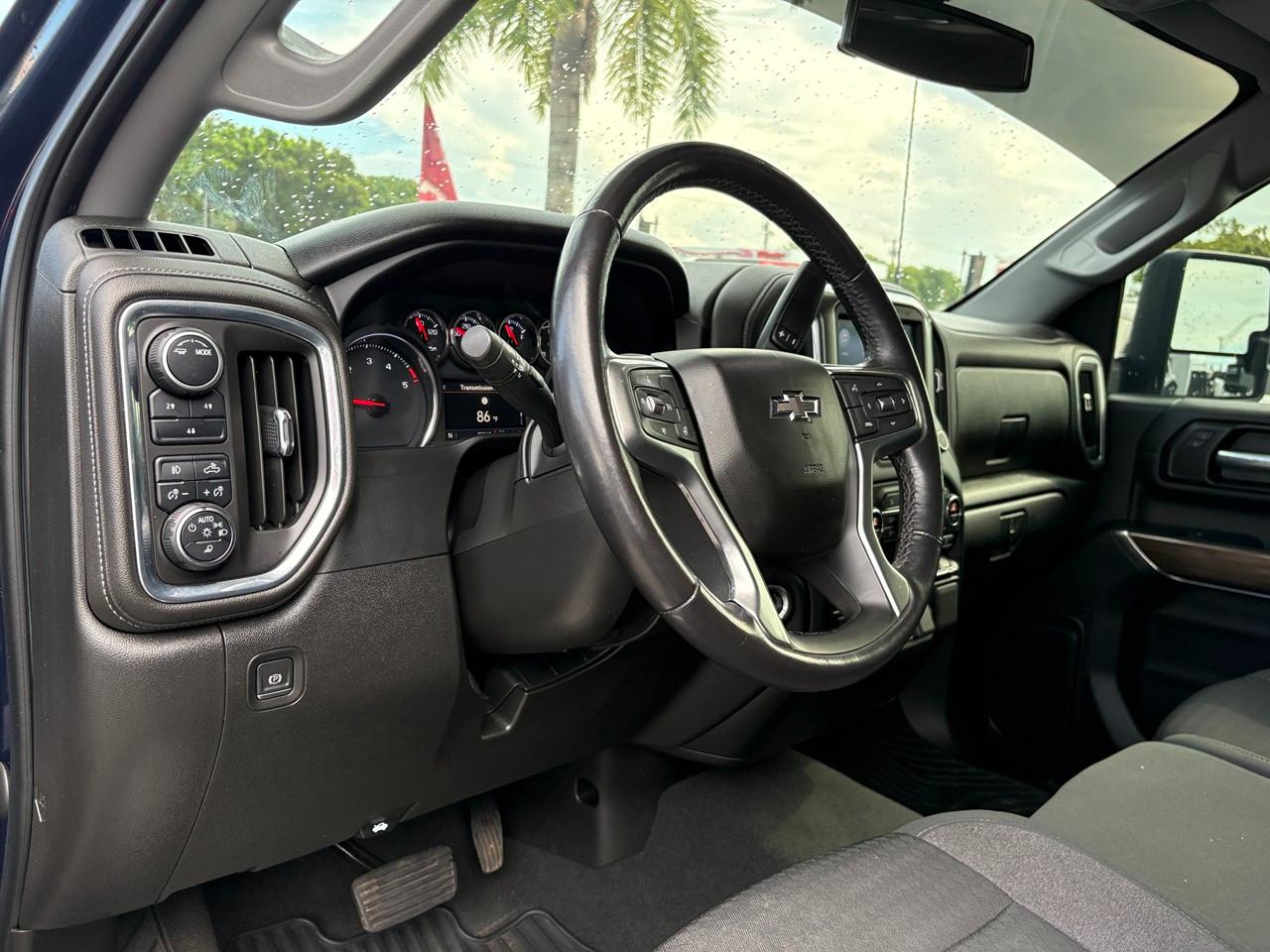 Chevrolet Silverado 2500HD LT Crew Cab Short Box 4WD 2022