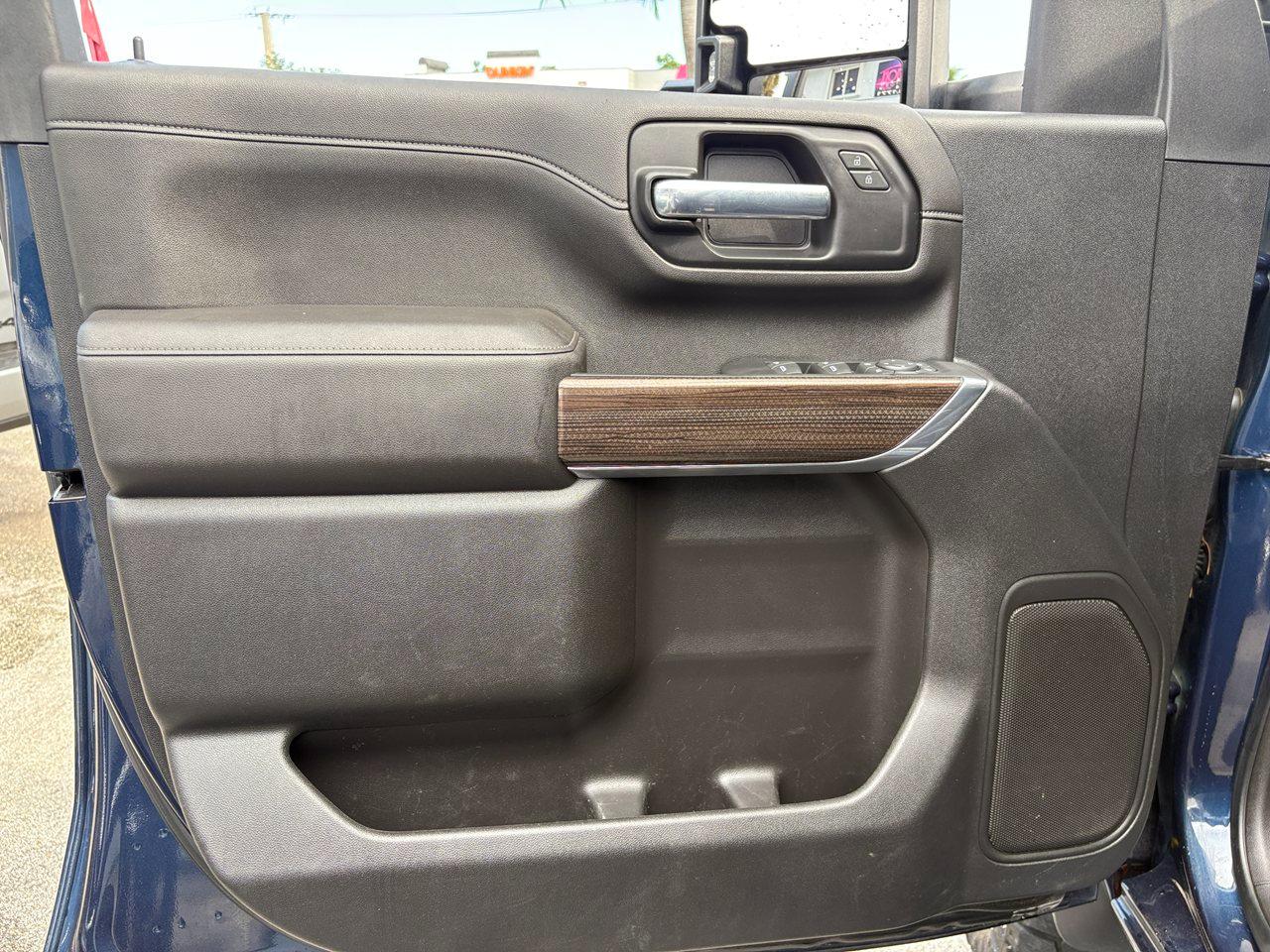 Chevrolet Silverado 2500HD LT Crew Cab Short Box 4WD 2022