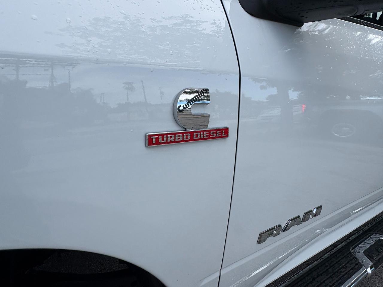 RAM 3500 Big Horn Crew Cab LWB 4WD DRW 2024
