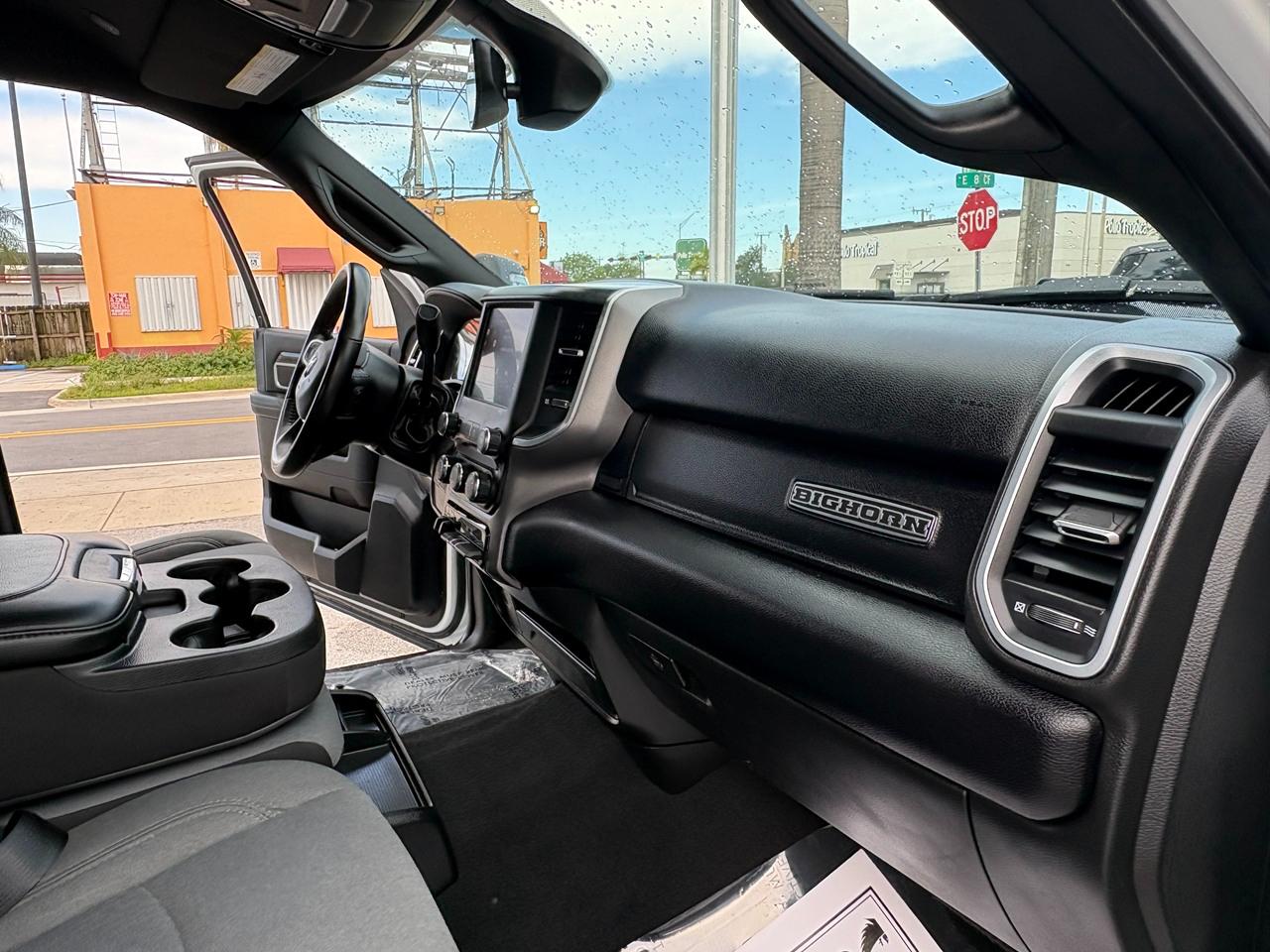 RAM 3500 Big Horn Crew Cab LWB 4WD DRW 2024