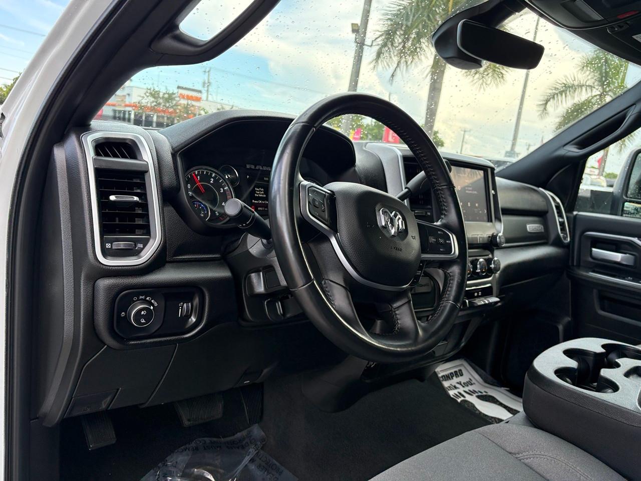RAM 3500 Big Horn Crew Cab LWB 4WD DRW 2024