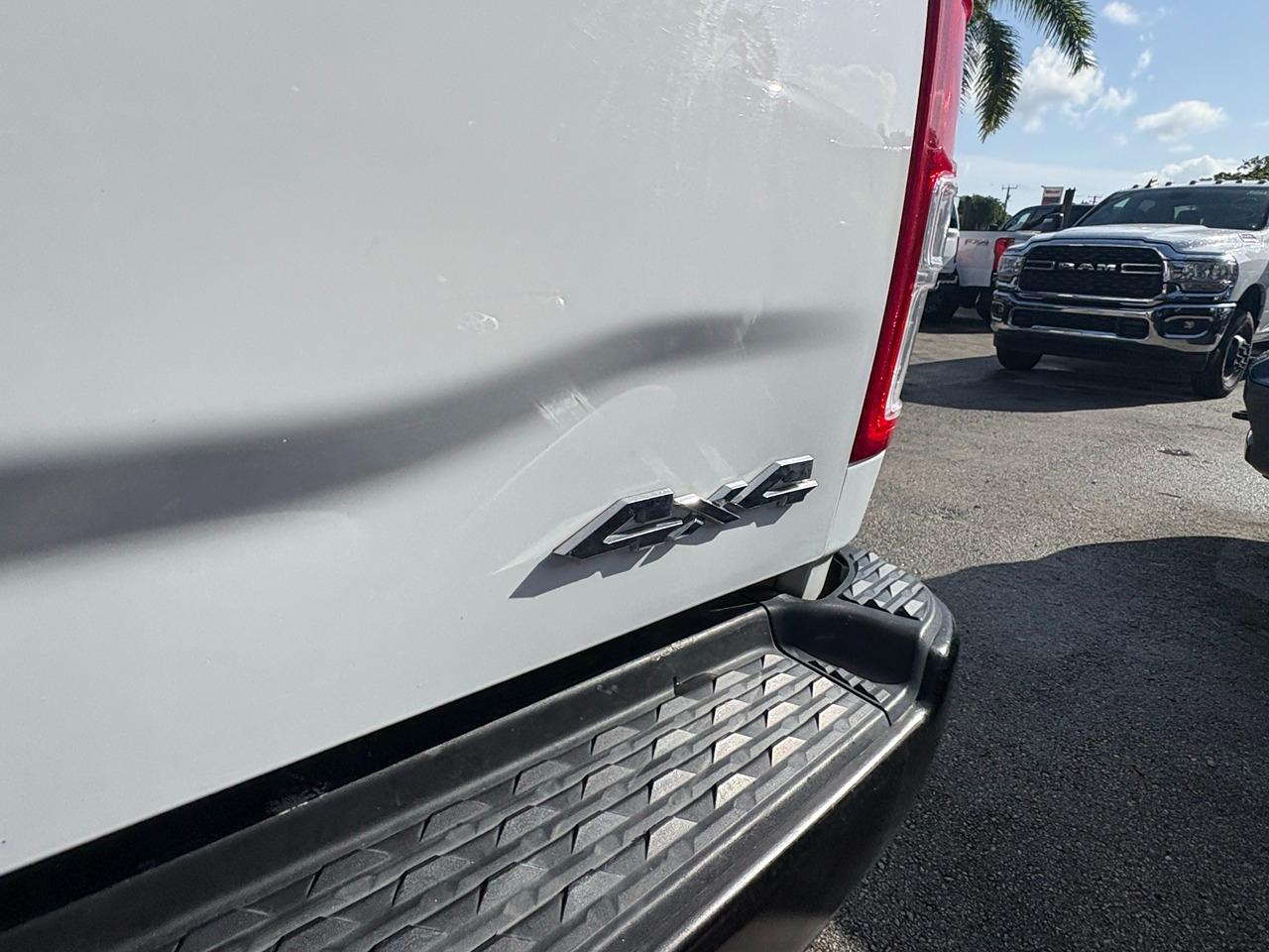 RAM 3500 Tradesman Crew Cab 4WD DRW 2024