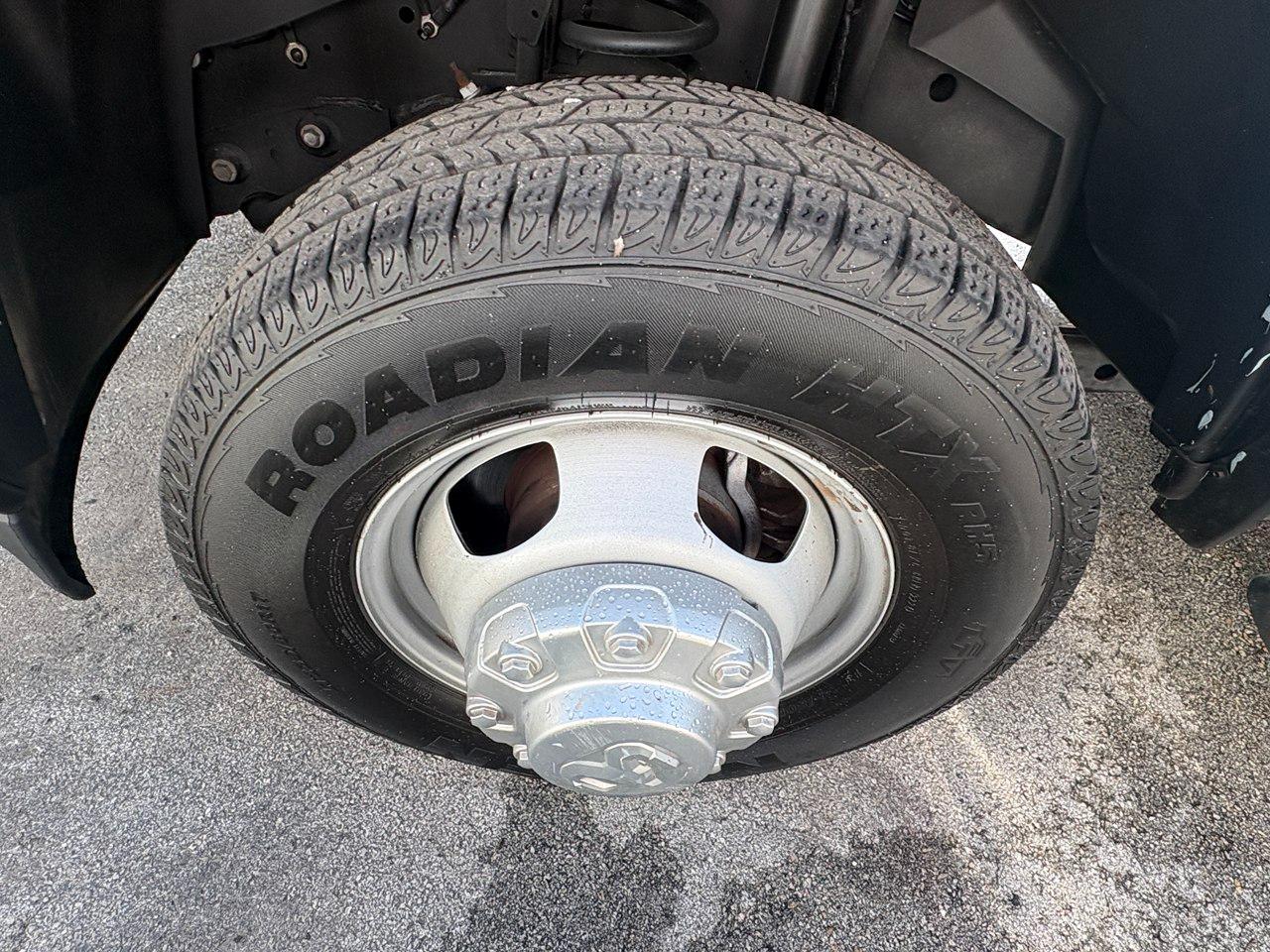 RAM 3500 Tradesman Crew Cab 4WD DRW 2024