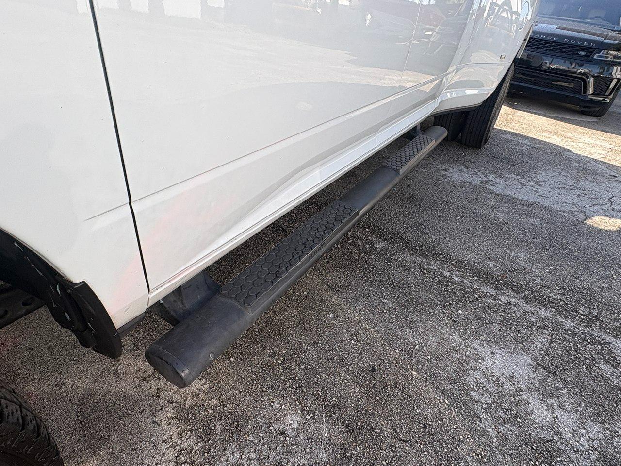 RAM 3500 Tradesman Crew Cab 4WD DRW 2024