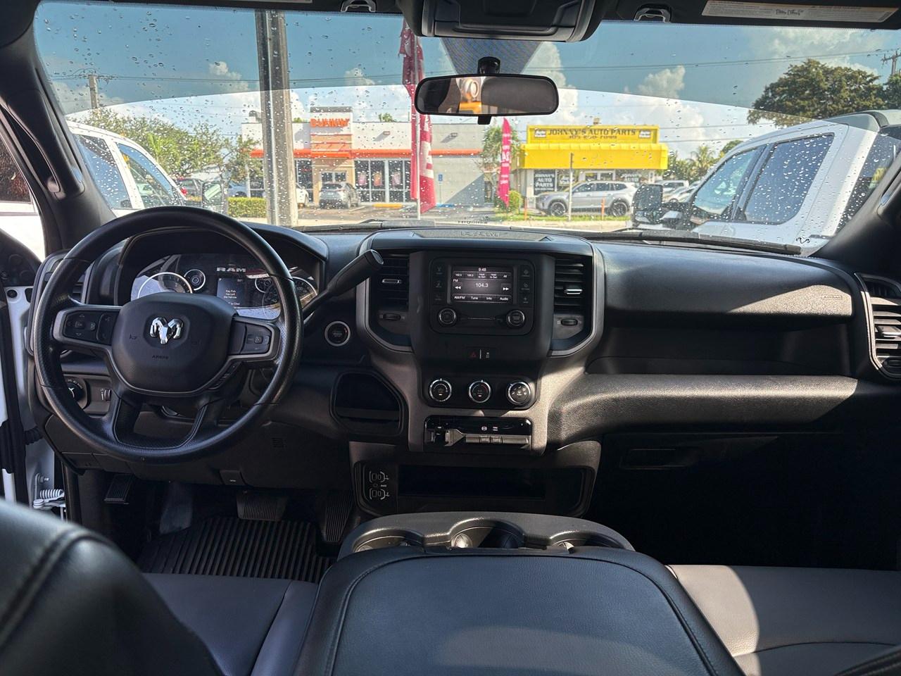 RAM 3500 Tradesman Crew Cab 4WD DRW 2024