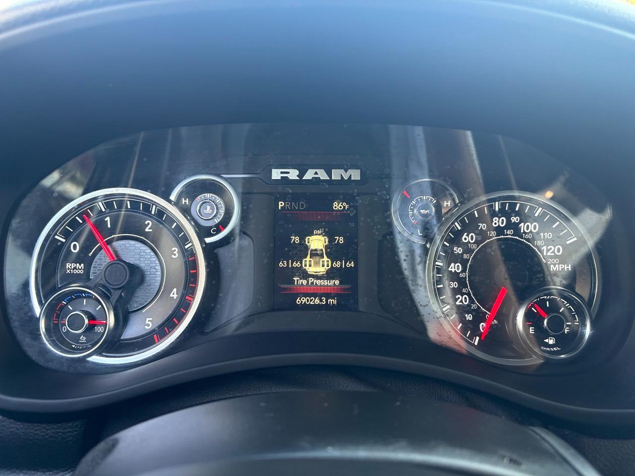 RAM 3500 Tradesman Crew Cab 4WD DRW 2024