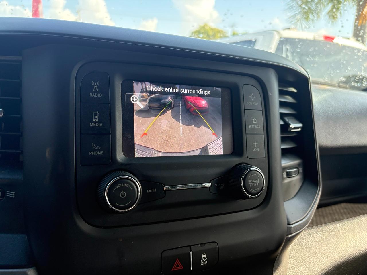 RAM 3500 Tradesman Crew Cab 4WD DRW 2024