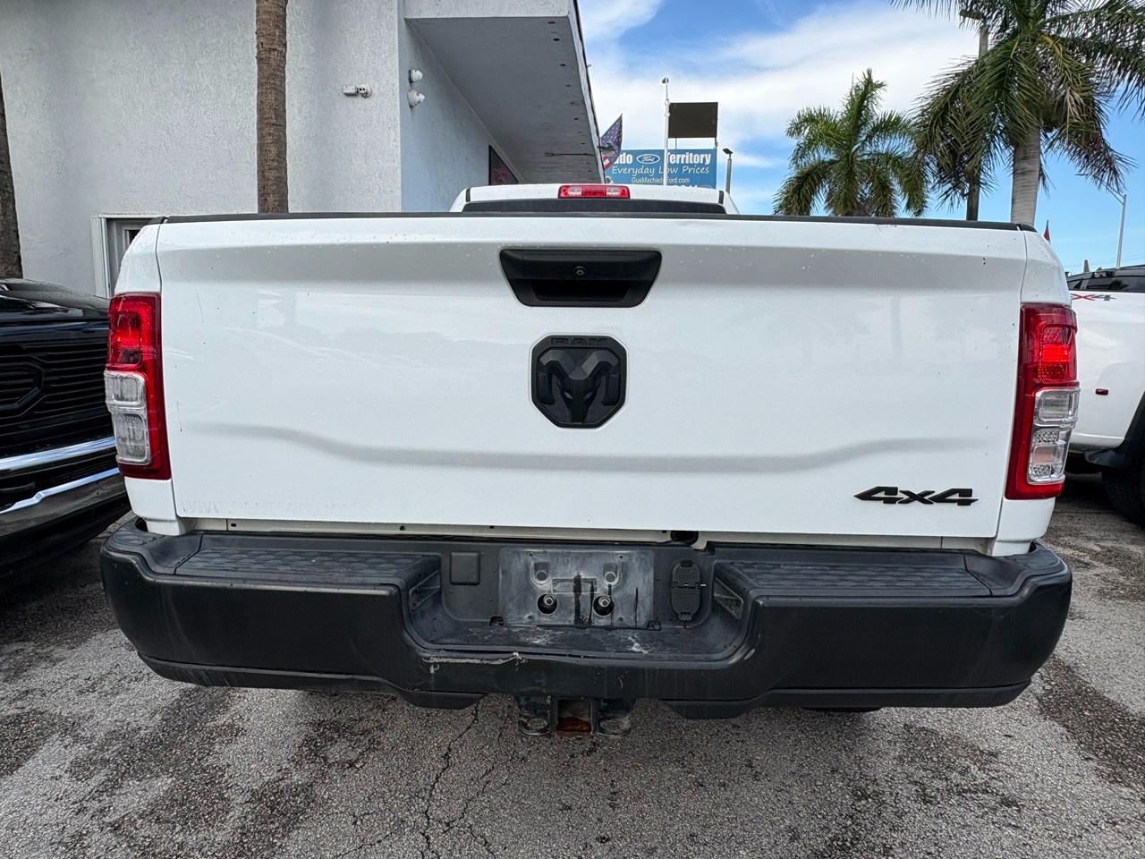 RAM 2500 Tradesman Crew Cab LWB 4WD 2024