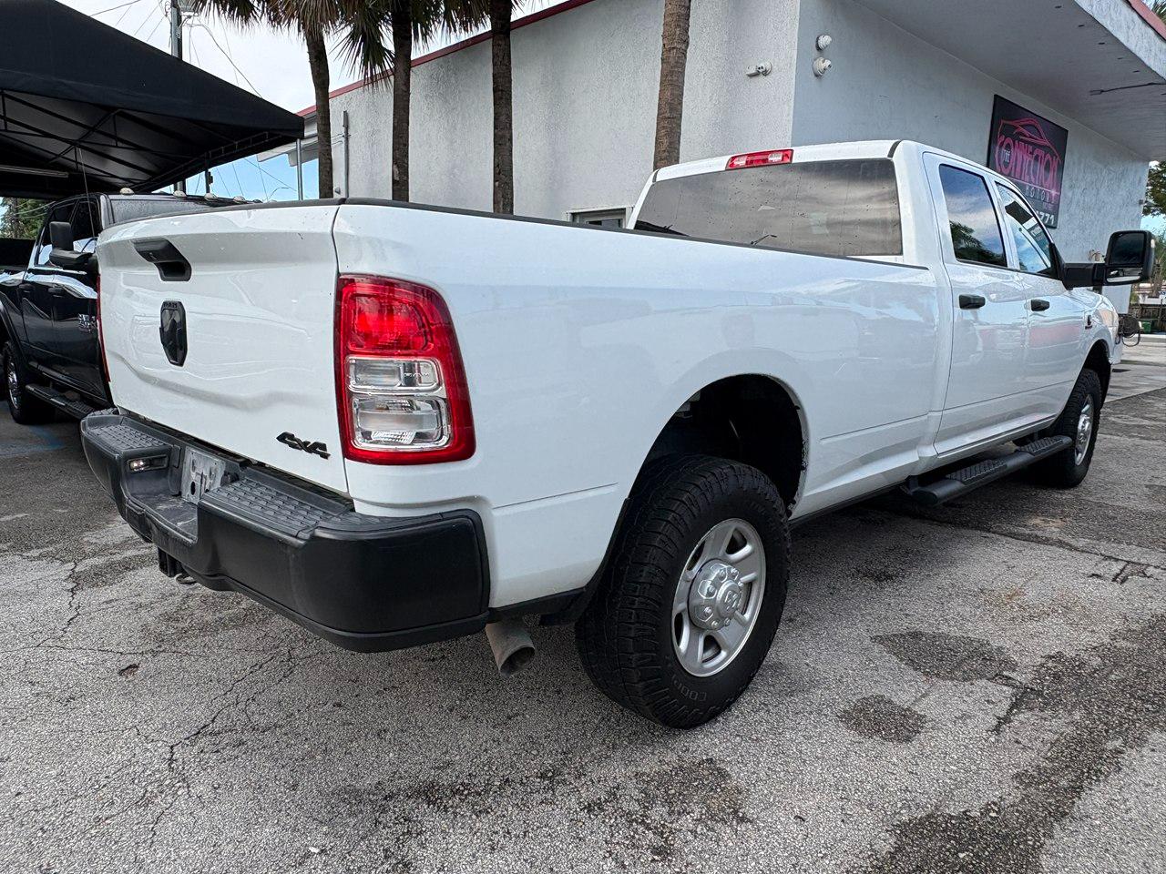 RAM 2500 Tradesman Crew Cab LWB 4WD 2024