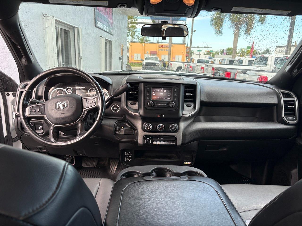 RAM 2500 Tradesman Crew Cab LWB 4WD 2024