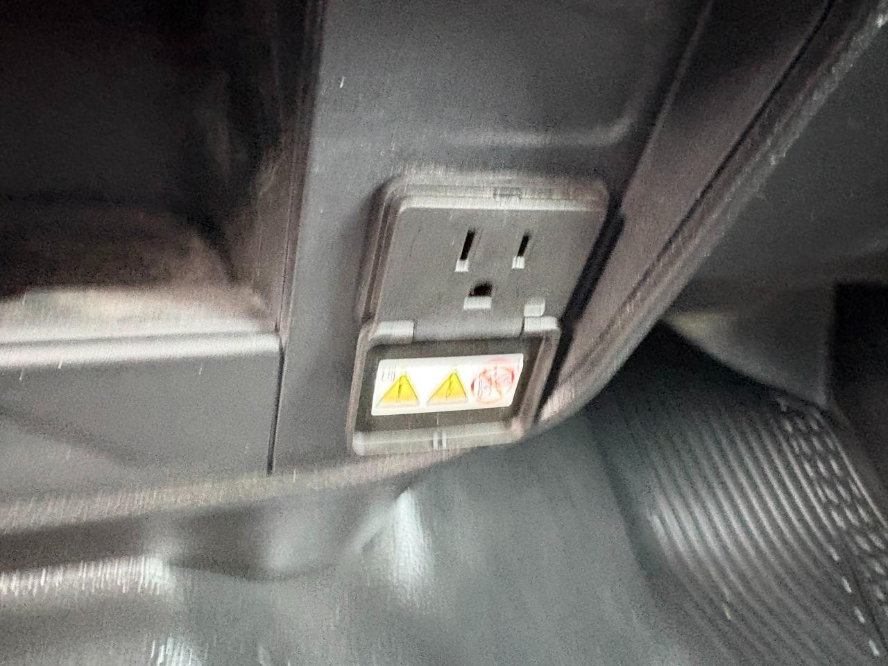 RAM 2500 Tradesman Crew Cab LWB 4WD 2024