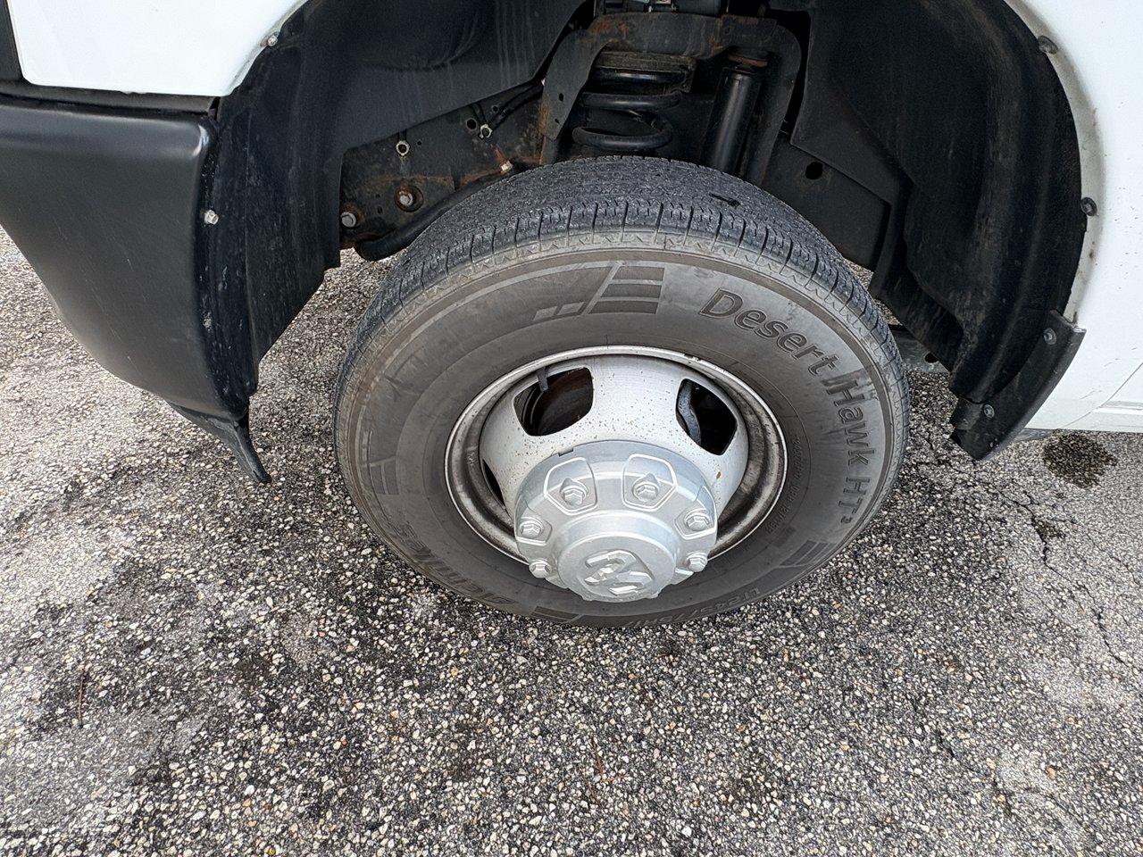 RAM 3500 Tradesman Crew Cab 4WD DRW 2024